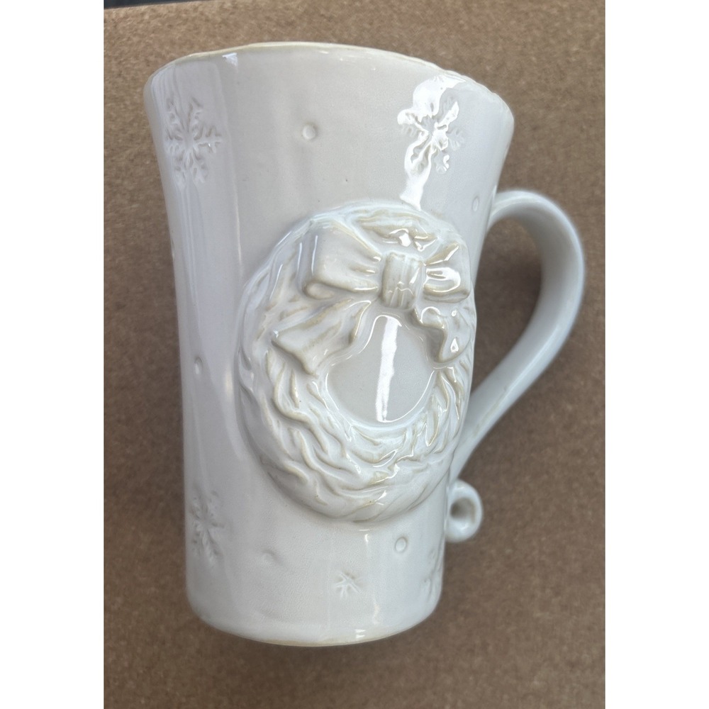 Mud Pie Xmas Wreath Mug White Milk Glazed Stoneware. Mold Wreath Motif *read*
